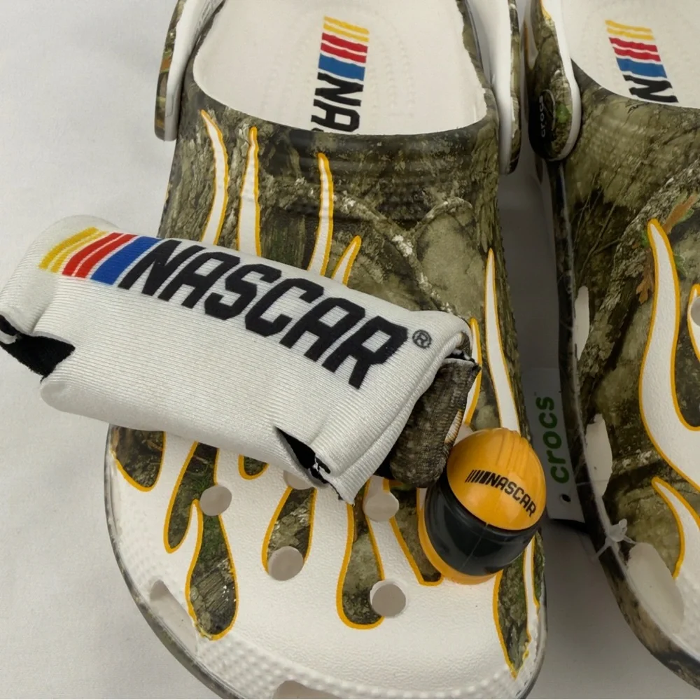 Crocs x NASCAR Realtree Camo Flame Classic Clogs M5/W7